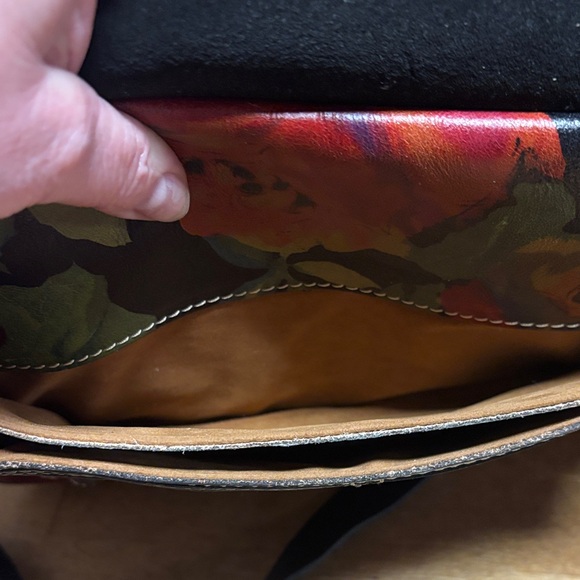 Patricia Nash Red and Black Floral Shoulder purse 12x9 absolutely stunning bag - Picture 7 of 16